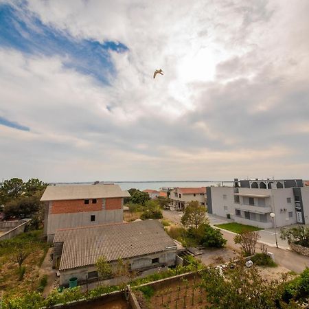 Apartman Eva Vrsi Esterno foto