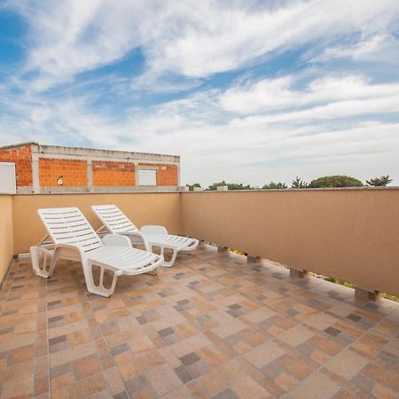 Apartman Eva Vrsi Esterno foto