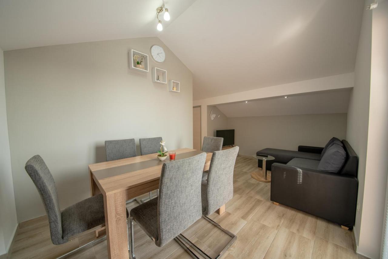 Apartman Eva Vrsi Esterno foto