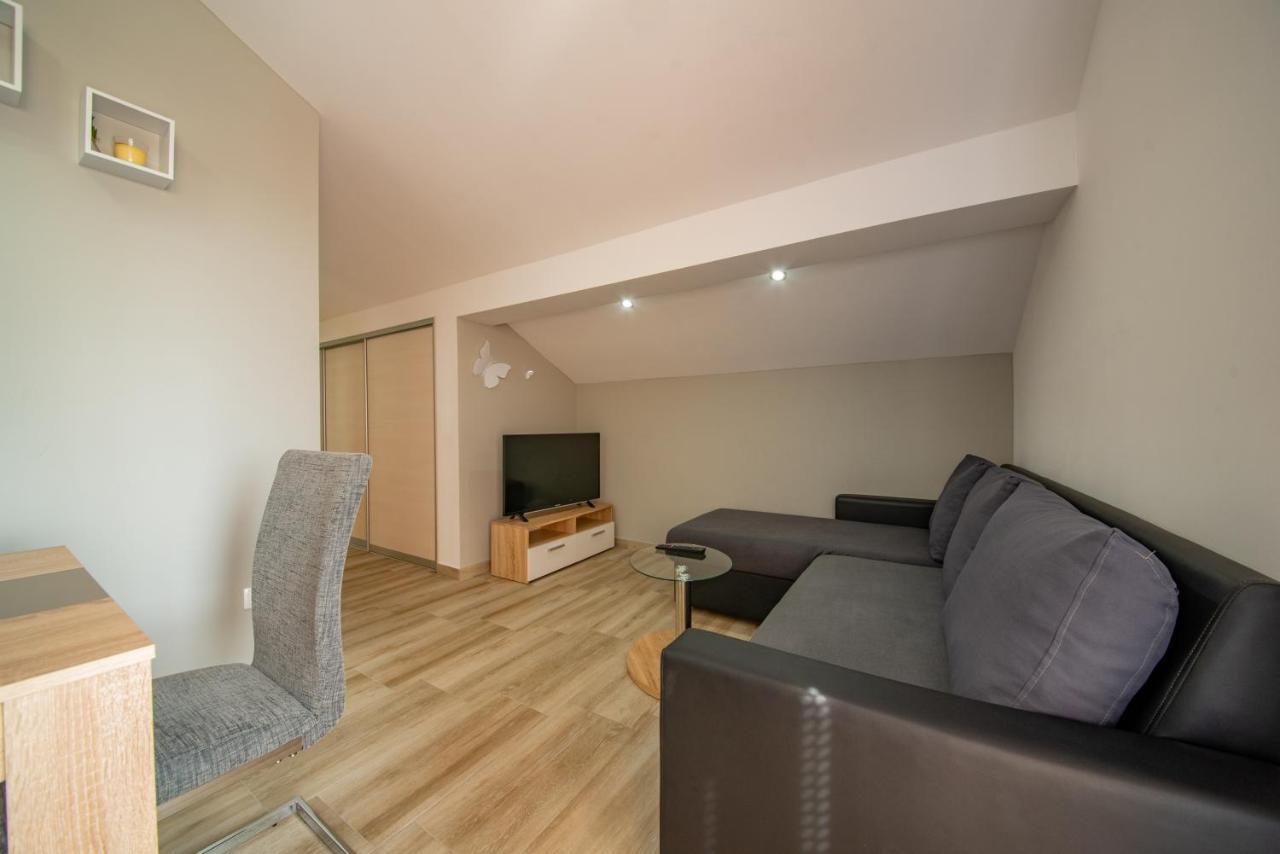 Apartman Eva Vrsi Esterno foto