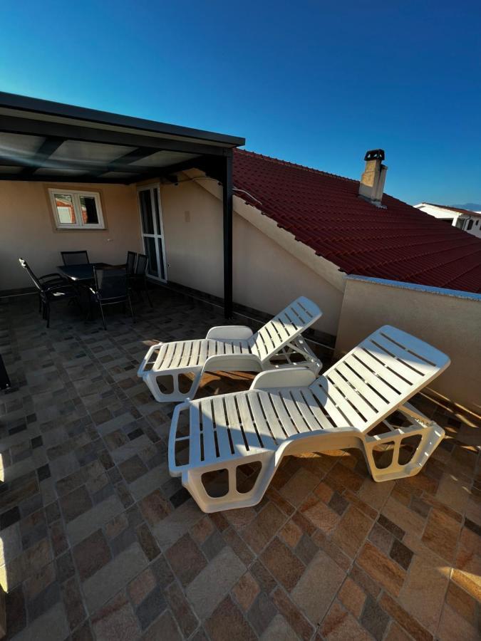 Apartman Eva Vrsi Esterno foto